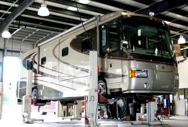 Premier RV Collision Repair Services in Thornton, Colorado - Golden RV ...